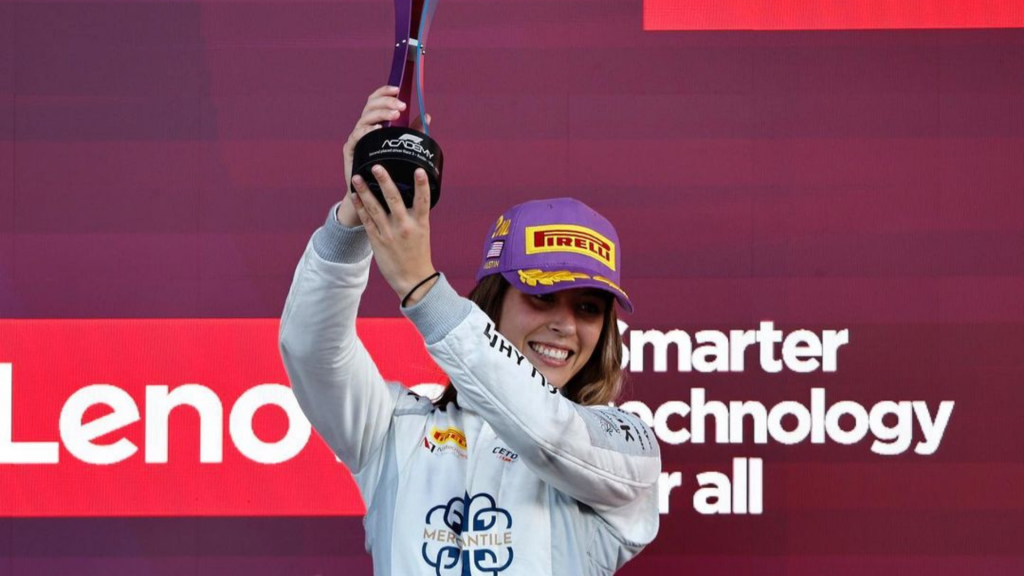 Nerea Martí cierra en el podio su primera temporada con la F1 Academy